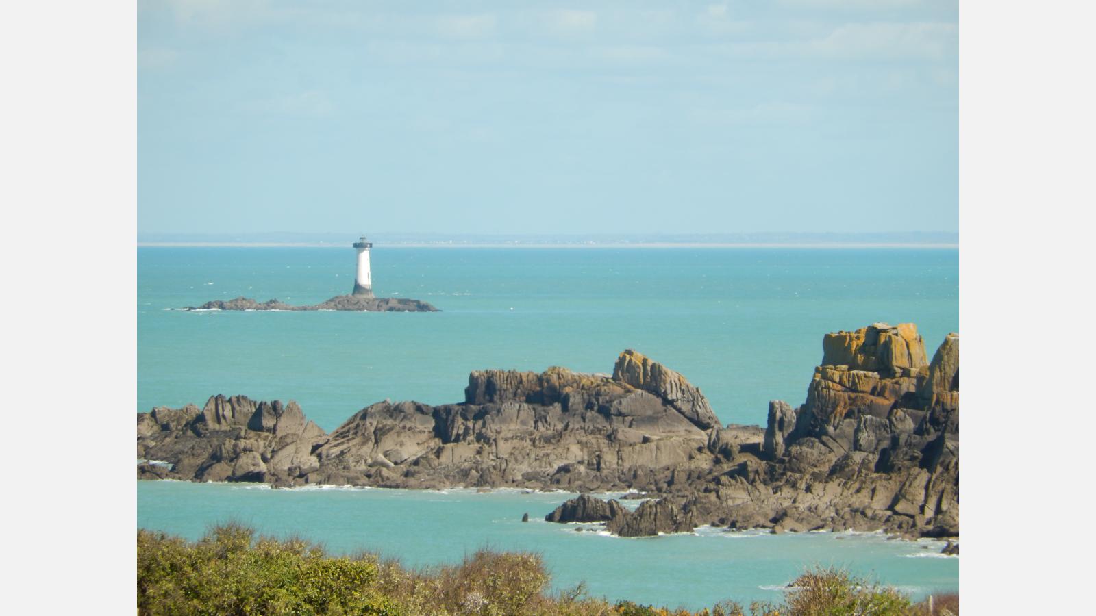 phare pointe du grouin
